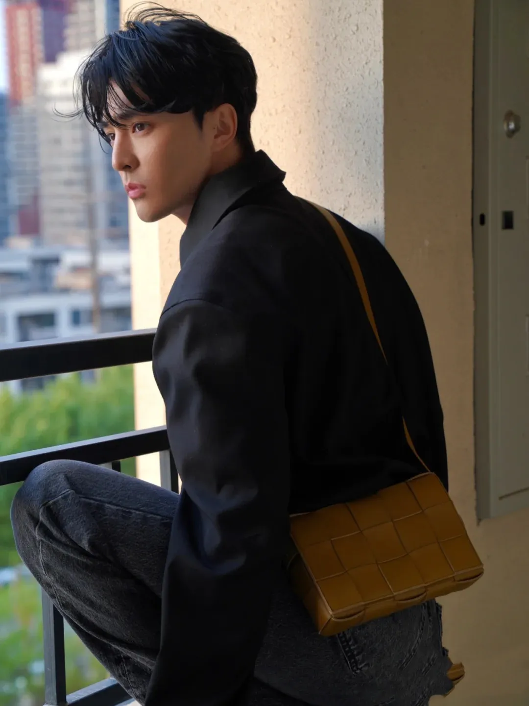 Super practical square crossbody bag with wide adaptability, unisex and the first choice for commuting and street photography ❤️🧡💛💚💙🤎🖤💜 Various colors to meet all matching needs